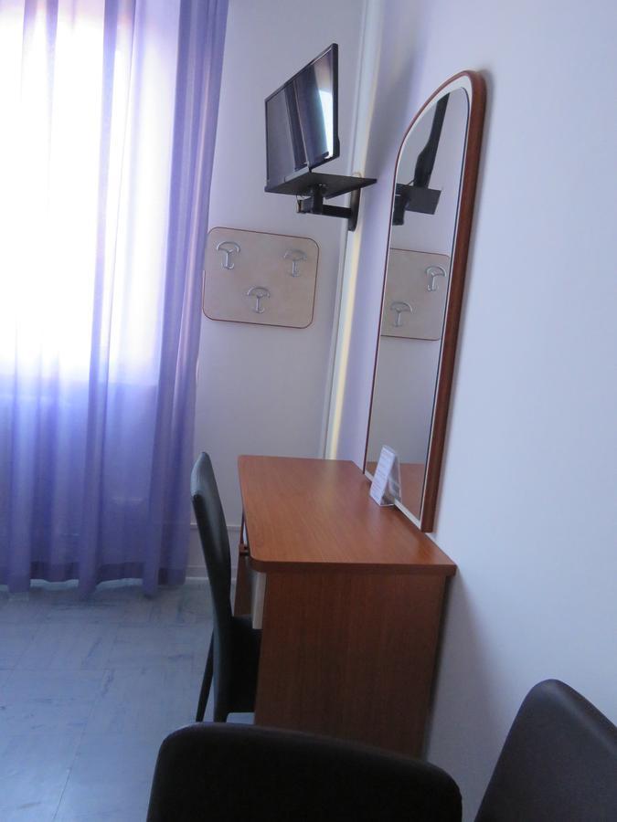 Hotel Marta ฟอร์ลี ภายนอก รูปภาพ